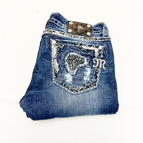 Miss Me Signature Cropped Dark Wash Denim Ripped Jeans Studded Pockets SIze 30 - Picture 1 of 10